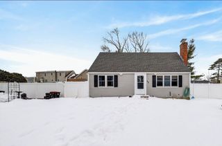 22 Eames Ave, Brockton, MA 02302
