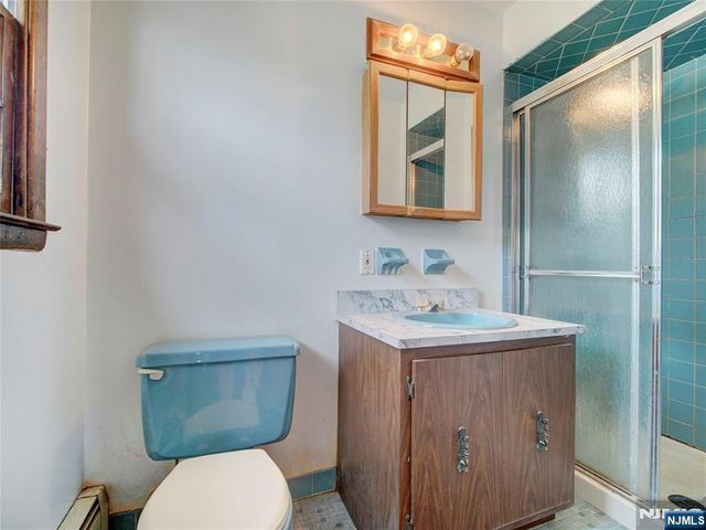 102 Gall Court, Elmwood Park, NJ 07407