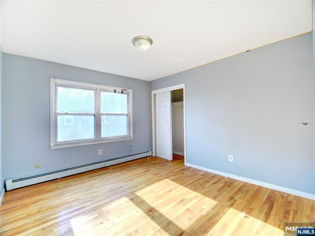 102 Gall Court, Elmwood Park, NJ 07407