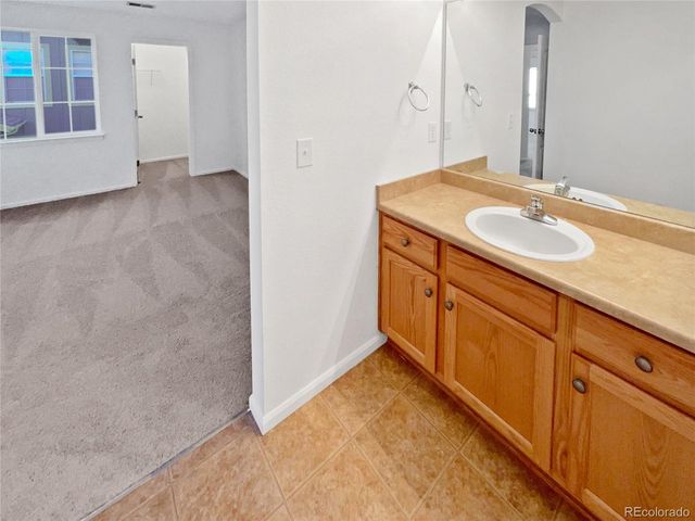 18062 E 104th Pl B, Commerce City, CO 80022