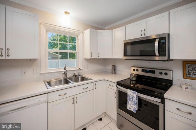 603 PERRY DR, Fredericksburg, VA 22405
