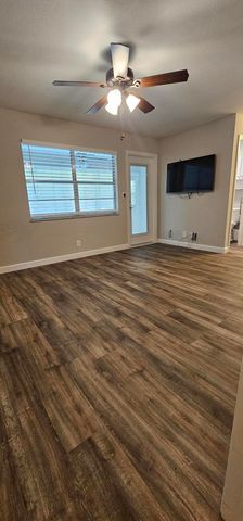 201 Manatee Lane C, Fort Pierce, FL 34982