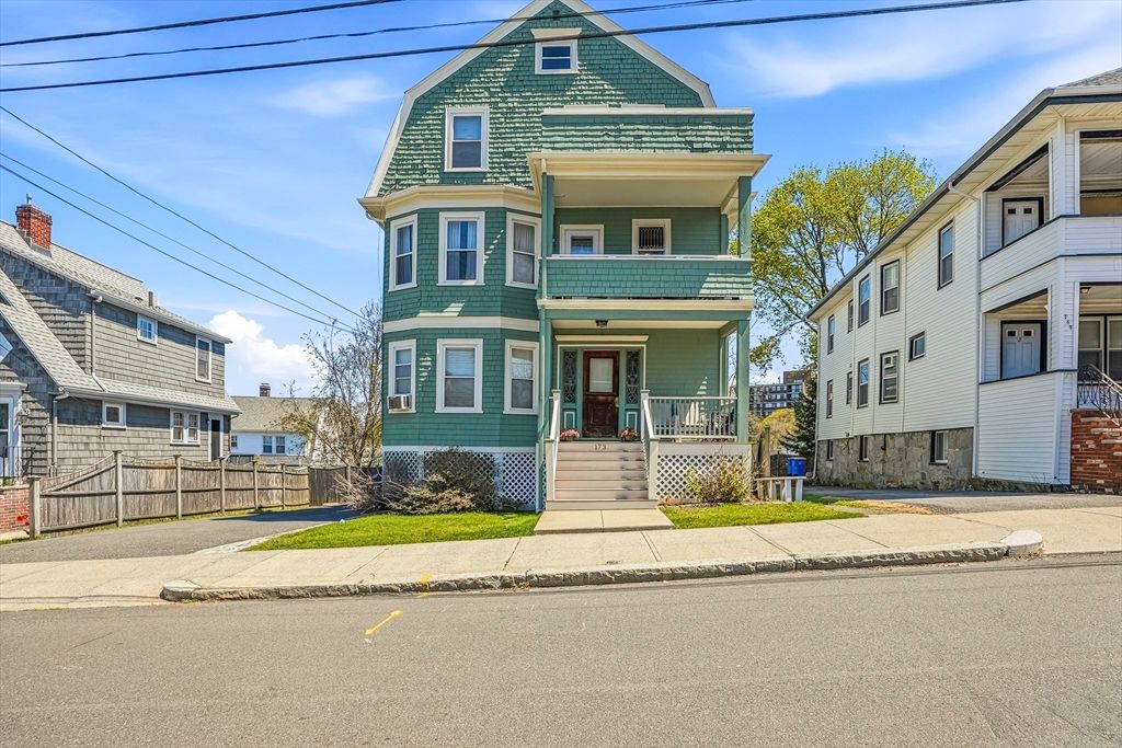 173 Grovers Ave 3, Winthrop, MA 02152