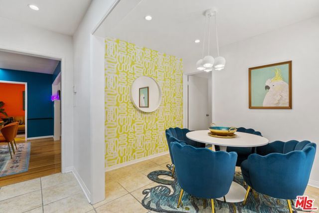 2867 N Beachwood Drive, Los Angeles, CA 90068