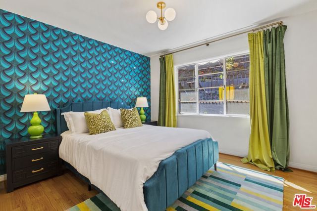 2867 N Beachwood Drive, Los Angeles, CA 90068