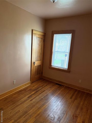 15791 Cherrylawn Street, Detroit, MI 48238