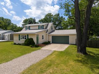 57278 Hamilton Drive, Mattawan Vllg, MI 49071