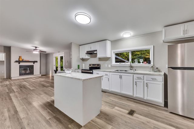 677 County Road 4281, Dayton, TX 77535