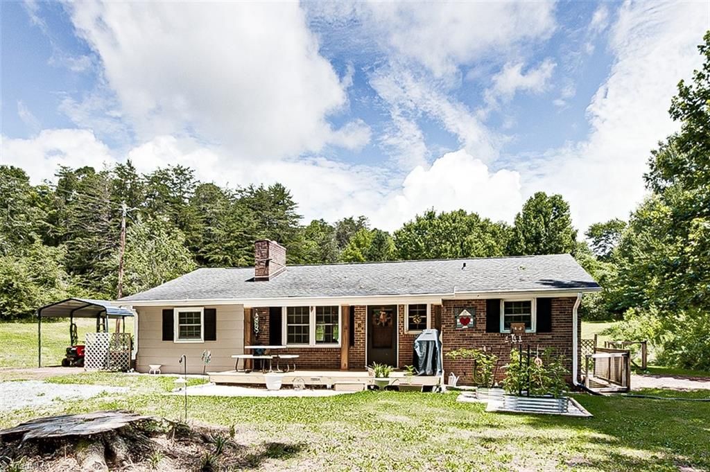 1833 Piney Mountain Road, Walnut Cove, NC 27052