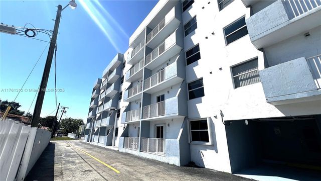 2575 SW 27th Ave 205, Miami, FL 33133