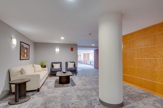 183 Oak Street 308, Newton, MA 02464