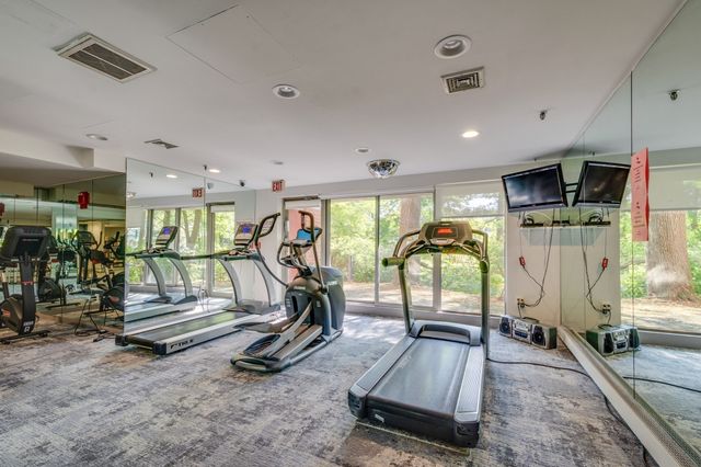 183 Oak Street 308, Newton, MA 02464