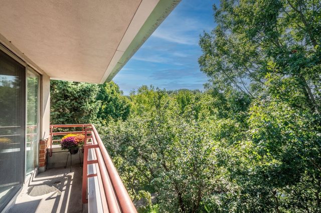 183 Oak Street 308, Newton, MA 02464