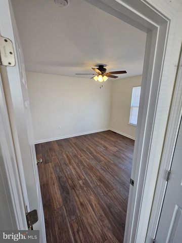 111 BARRINGTON LN, Winchester, VA 22601