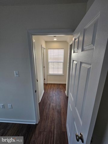 111 BARRINGTON LN, Winchester, VA 22601