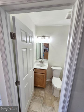 111 BARRINGTON LN, Winchester, VA 22601