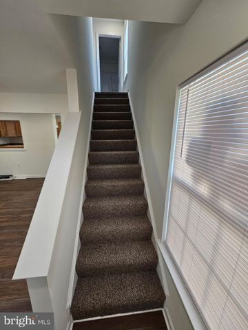 111 BARRINGTON LN, Winchester, VA 22601