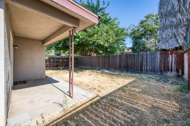 4372 N Cornelia Avenue, Fresno, CA 93722