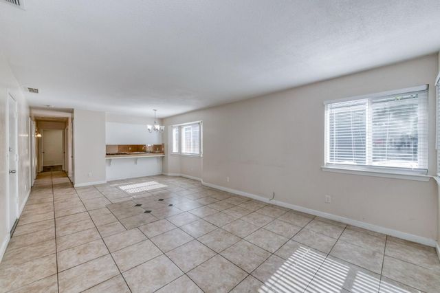 4372 N Cornelia Avenue, Fresno, CA 93722