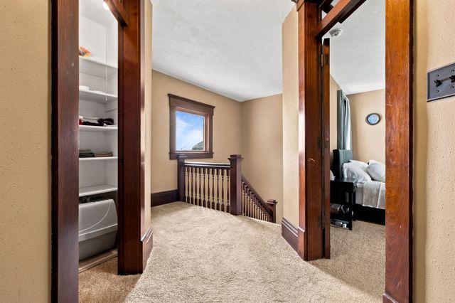 605 S Jefferson Way, Indianola, IA 50125