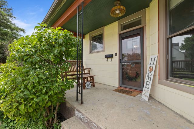 605 S Jefferson Way, Indianola, IA 50125