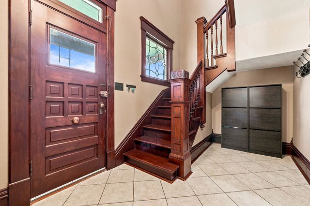 605 S Jefferson Way, Indianola, IA 50125