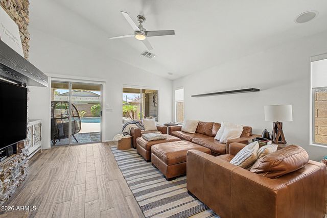1219 E NANCY Avenue, San Tan Valley, AZ 85140
