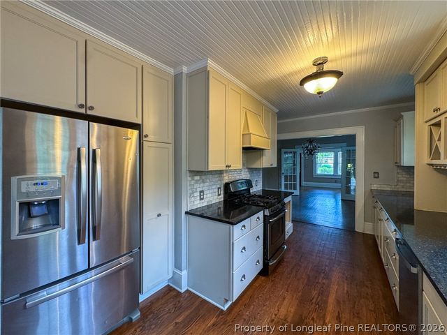 411 Cape Fear Avenue, Fayetteville, NC 28303