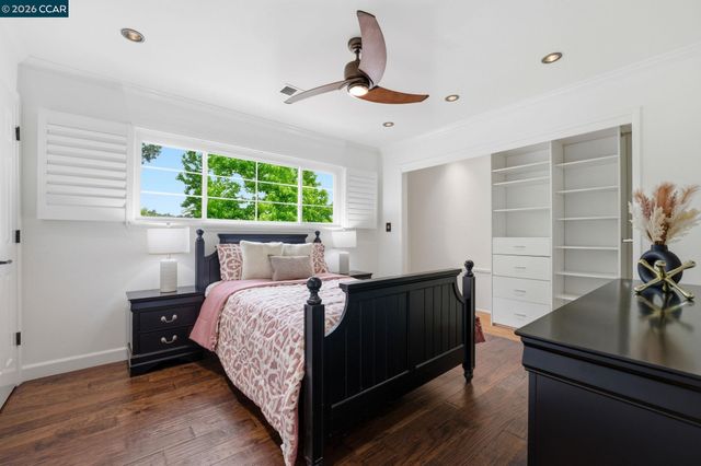 1433 Walnut Ave, Walnut Creek, CA 94598