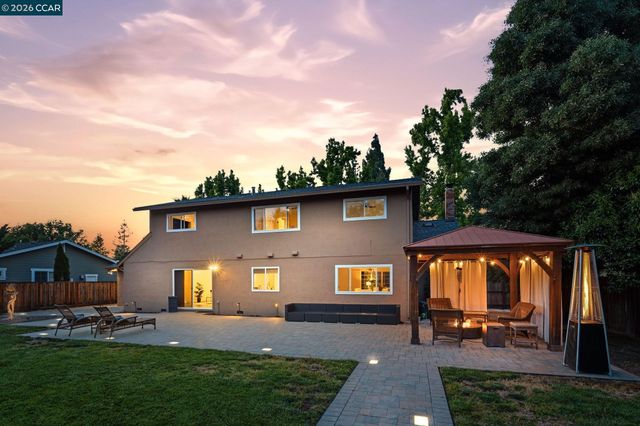 1433 Walnut Ave, Walnut Creek, CA 94598