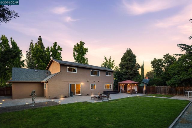 1433 Walnut Ave, Walnut Creek, CA 94598