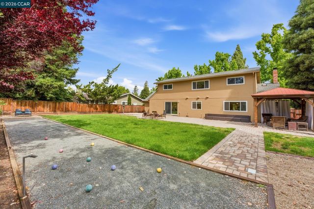 1433 Walnut Ave, Walnut Creek, CA 94598