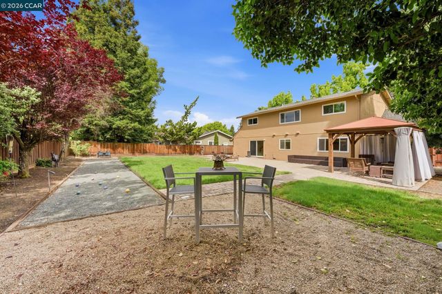 1433 Walnut Ave, Walnut Creek, CA 94598