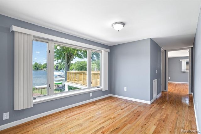 1794 S Hughes Road, Brighton, MI 48114