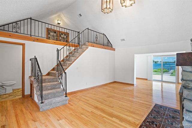 1794 S Hughes Road, Brighton, MI 48114