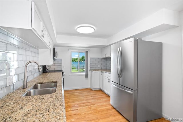 1794 S Hughes Road, Brighton, MI 48114