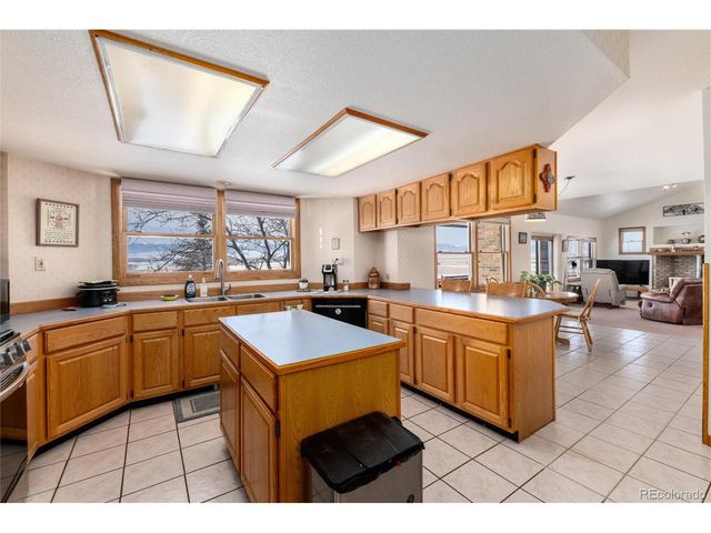 10650 Yellowstone Rd, Longmont, CO 80504