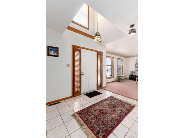 10650 Yellowstone Rd, Longmont, CO 80504