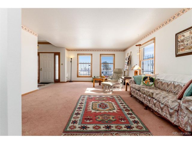 10650 Yellowstone Rd, Longmont, CO 80504