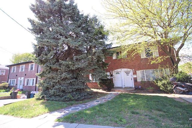 1051 victory Boulevard, Staten Island, NY 10301