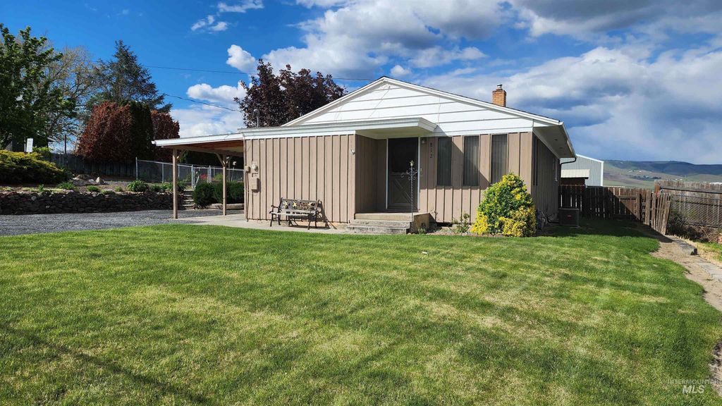812 Walk Ln, Clarkston, WA 99403 photo 1