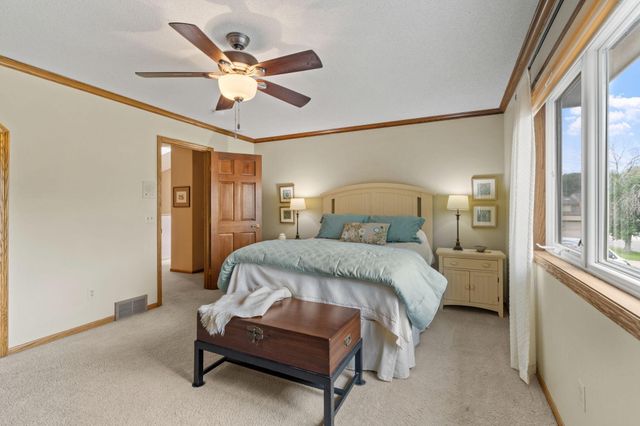 144 122nd Avenue NW, Coon Rapids, MN 55448