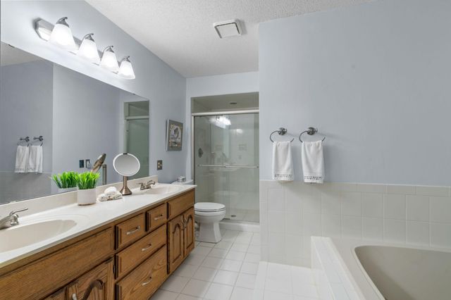 144 122nd Avenue NW, Coon Rapids, MN 55448