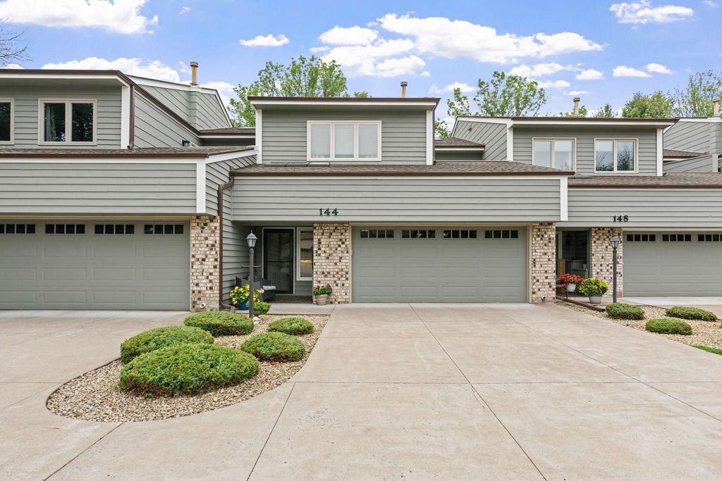 144 122nd Avenue NW, Coon Rapids, MN 55448