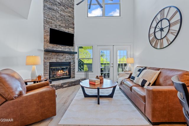 1386 Ski View Drive, Gatlinburg, TN 37738
