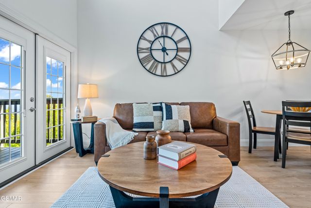 1386 Ski View Drive, Gatlinburg, TN 37738