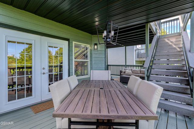 1386 Ski View Drive, Gatlinburg, TN 37738