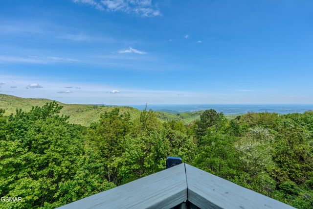 1386 Ski View Drive, Gatlinburg, TN 37738