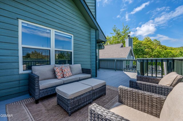 1386 Ski View Drive, Gatlinburg, TN 37738