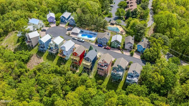 1386 Ski View Drive, Gatlinburg, TN 37738